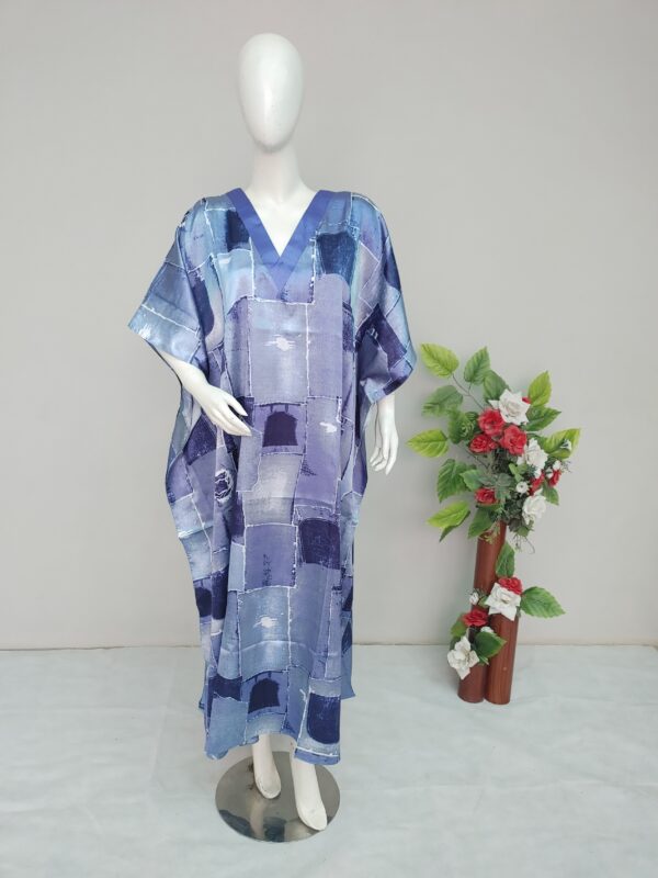 Front of The Kaftan 7326s107