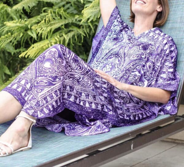 Vintage Kaftan dress in purple color